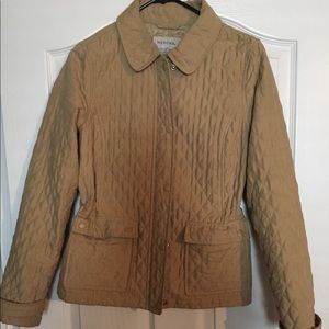Women’s light weight Quilted Jacket